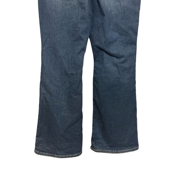 Levi's Bootcut Jeans Totally Shaping Stretch Cotton Denim Wash Blue W 31x28 NWOT - Picture 7 of 10